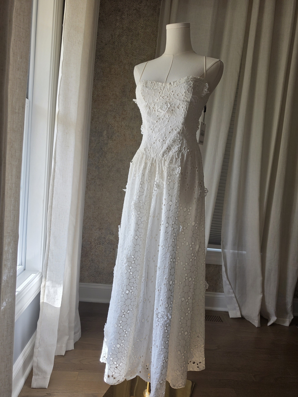 Bardot Estie Broderie Maxi Dress Orchid White Size 4 NWT Corset Lace Up